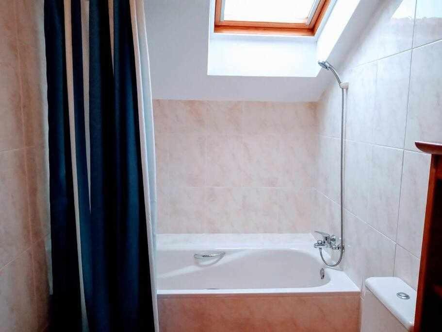 Precioso Atico Con Bonitas Vistas A La Pena Oroel Apartment Jaca Exterior foto